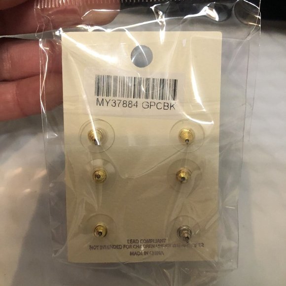 3/$15 Mia Collection By Kim Min Sun Pack Of 3 pairs of fashion Earrings - Picture 4 of 5